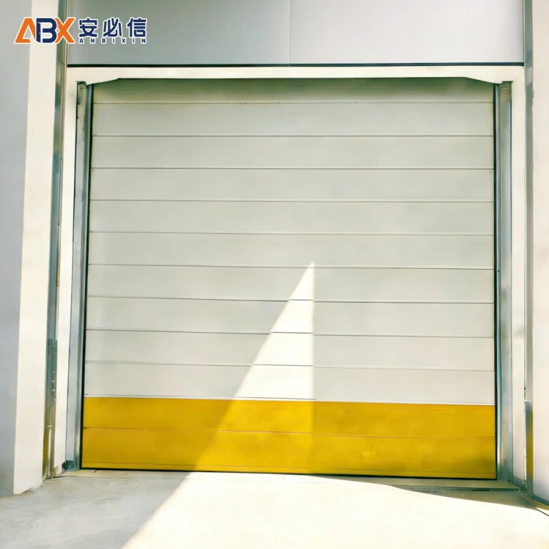 阿拉尔垂直滑升门